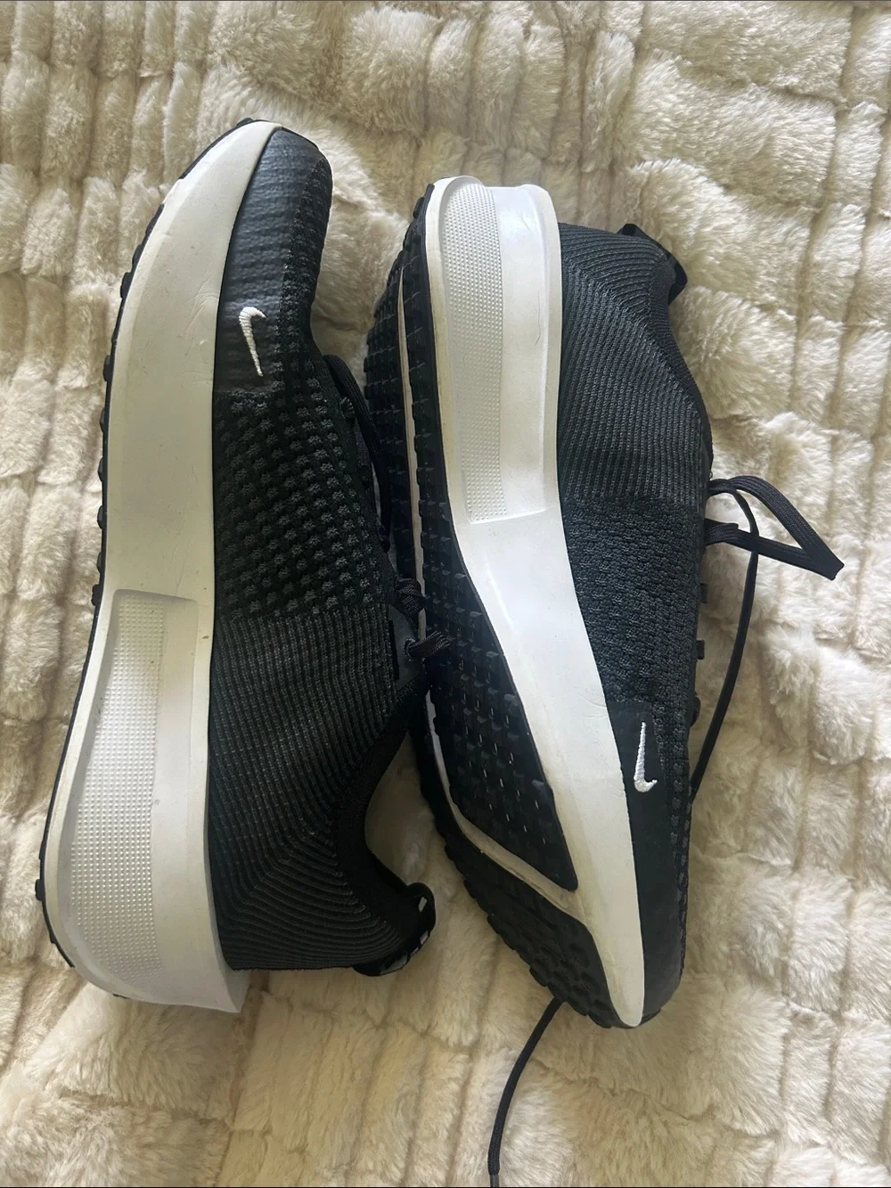 Nike Black and White Interact Run Women's Athletic Sneakers - Picture 6 of 8